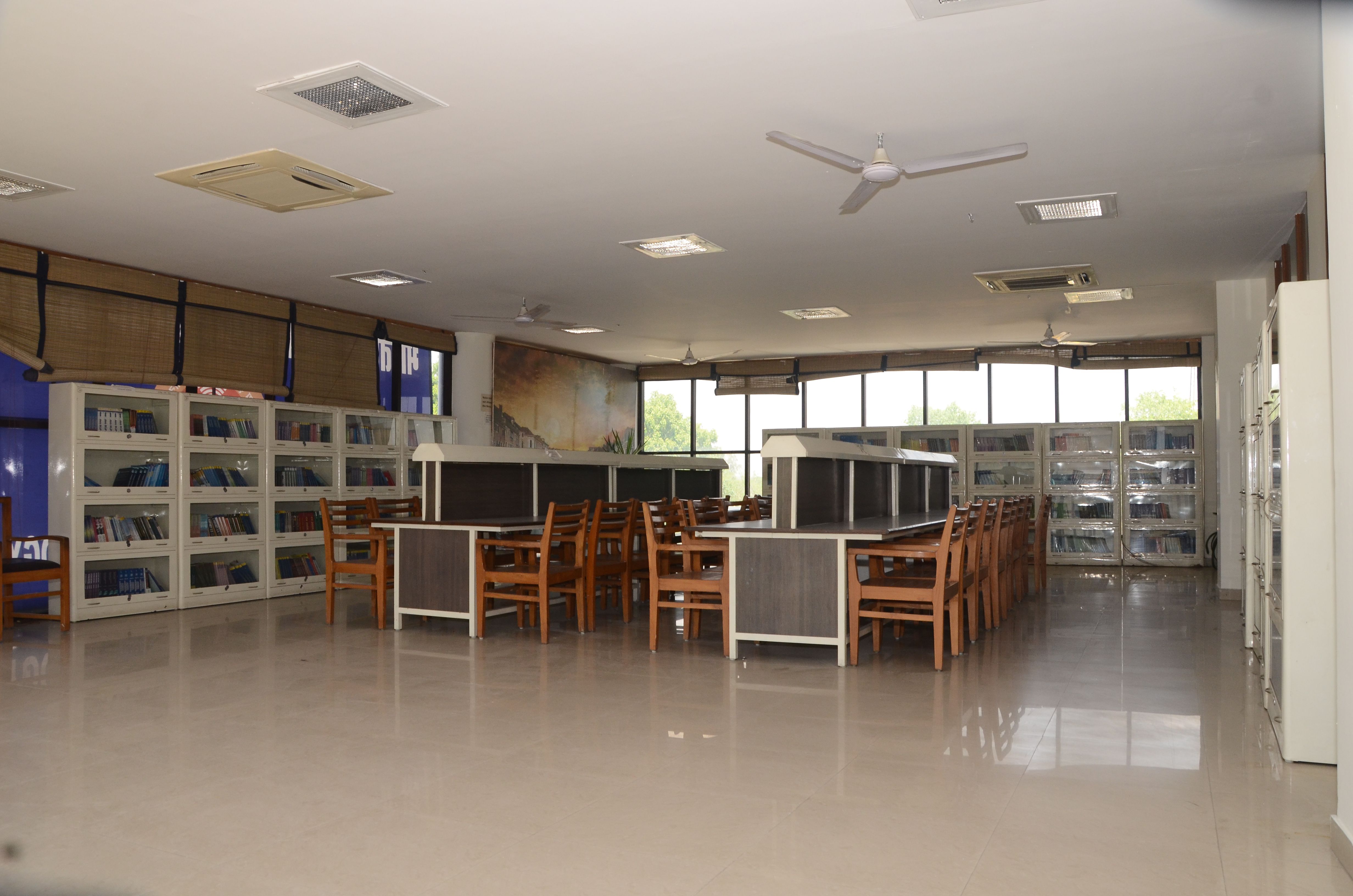 IIIT Una (IIITU) - library