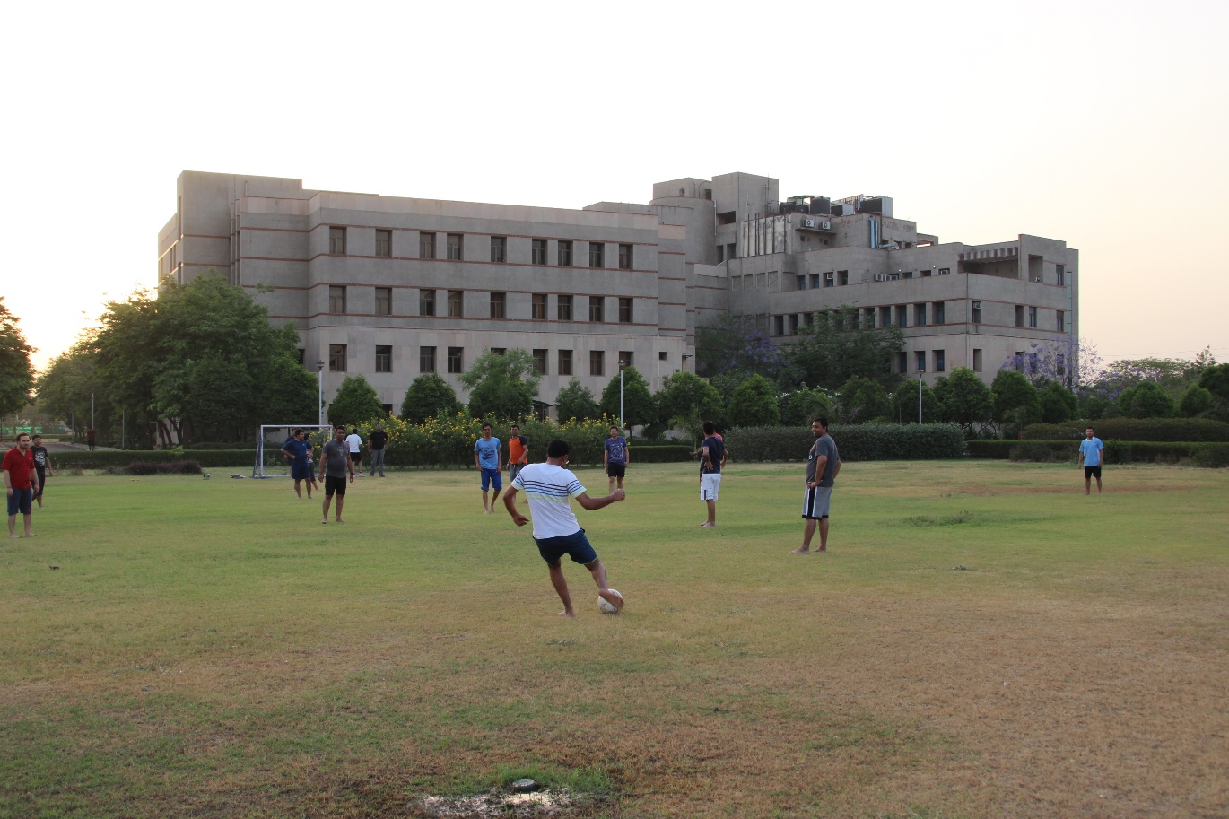 IIM Lucknow - Indian Institute of Management - Noida Campus - sports