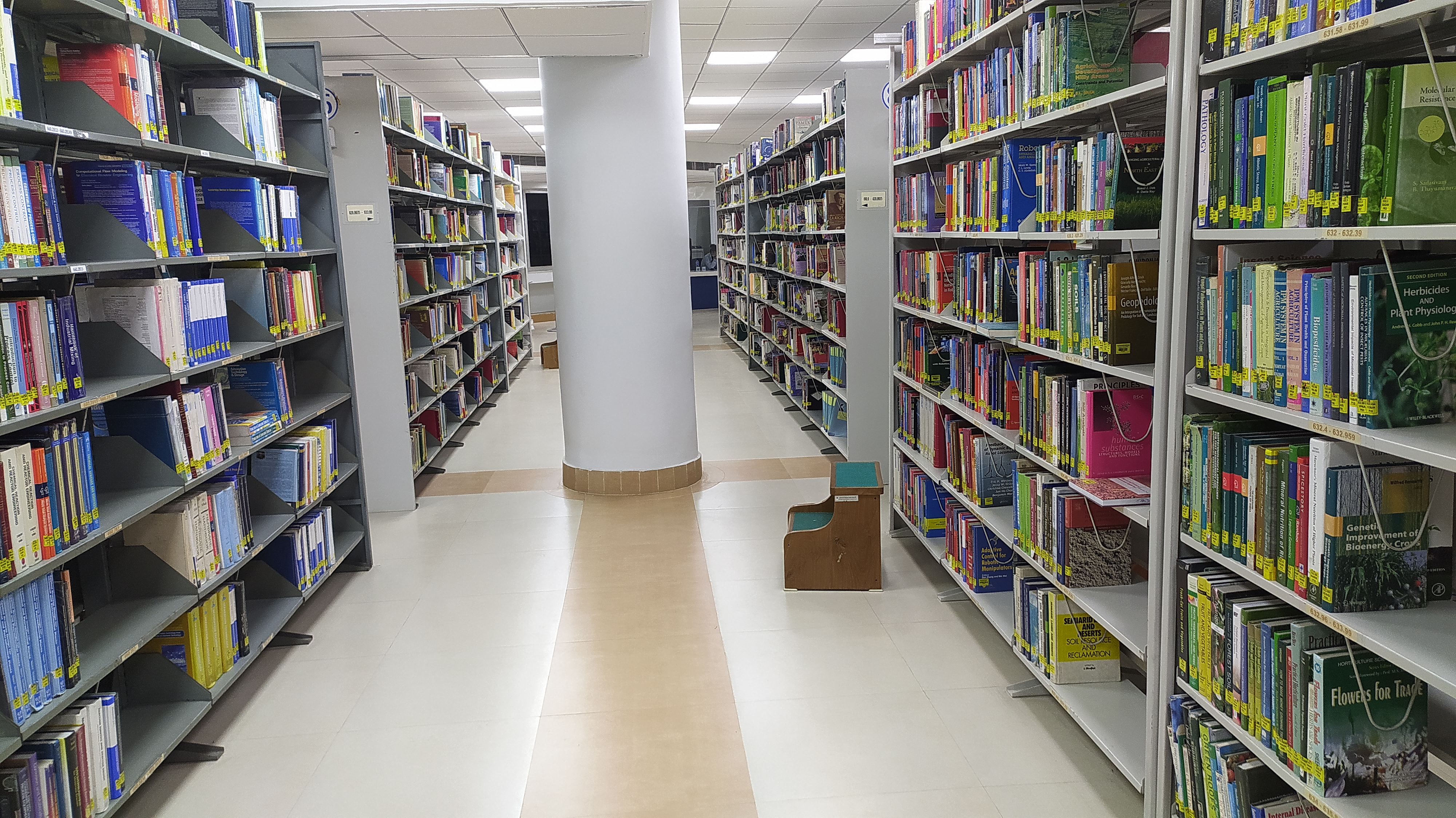 IIT Guwahati (IITG) - library