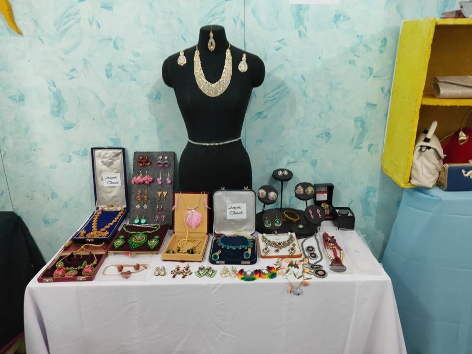 Indian Institute of Fashion Technology - students