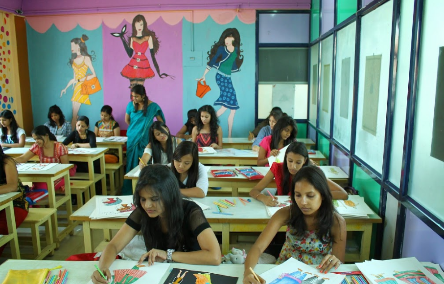 Indian Institute of Fashion Technology - classroom