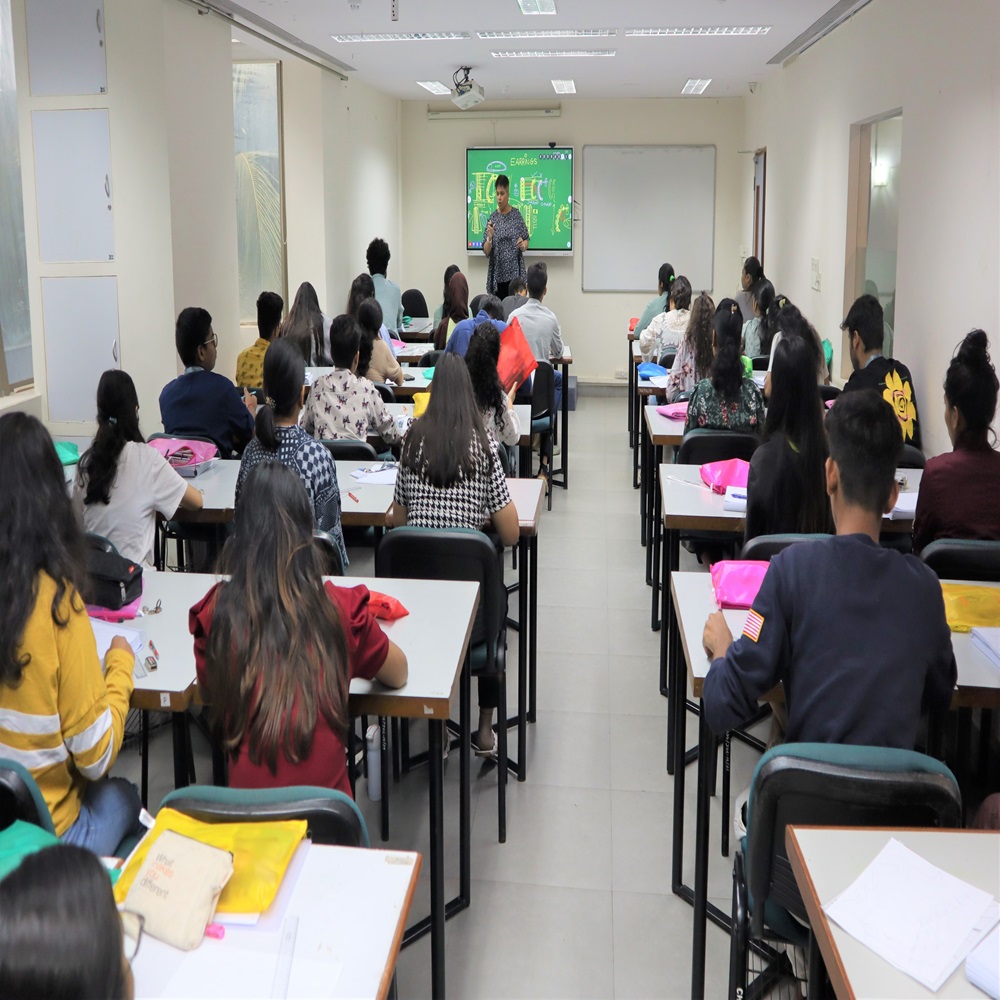 Indian Institute of Gems and Jewellery, Mumbai - classroom