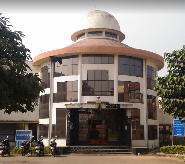 Indira Gandhi Institute of Technology - campus