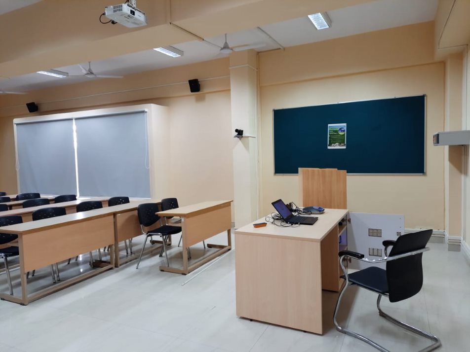 Institute of Health Management Research, Bangalore (IIHMR) - classroom
