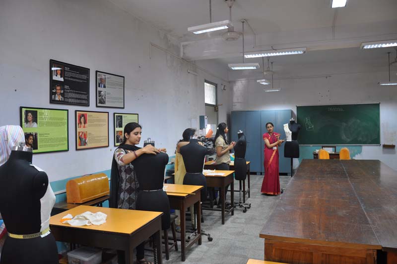 J.D Birla Institute (JDBI) - labs