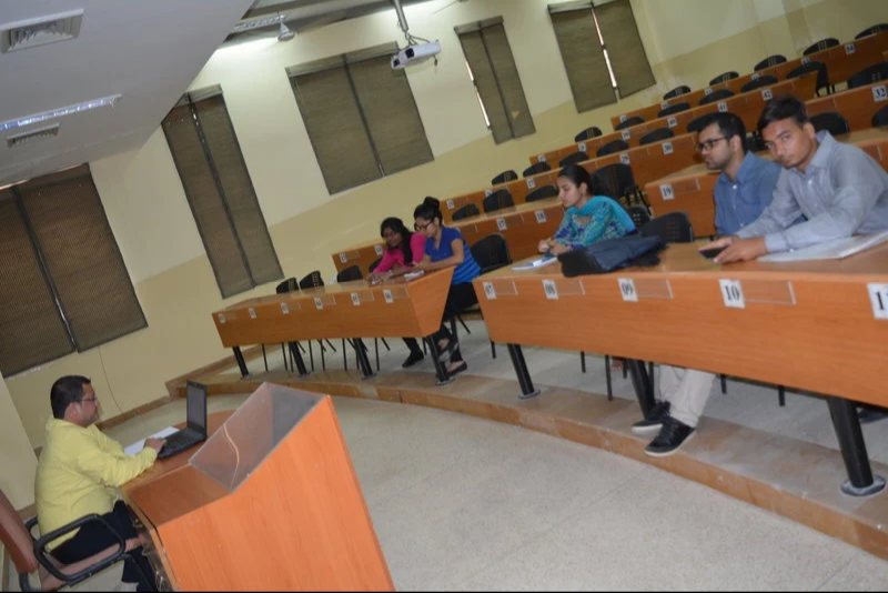 Jaipuria Noida - classroom