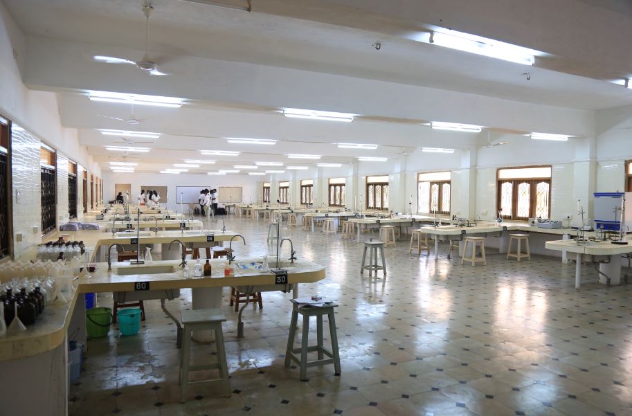 Jeppiaar Institute of Technology - labs