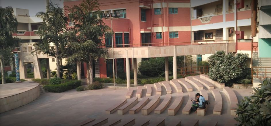 Keshav Mahavidyalaya - campus
