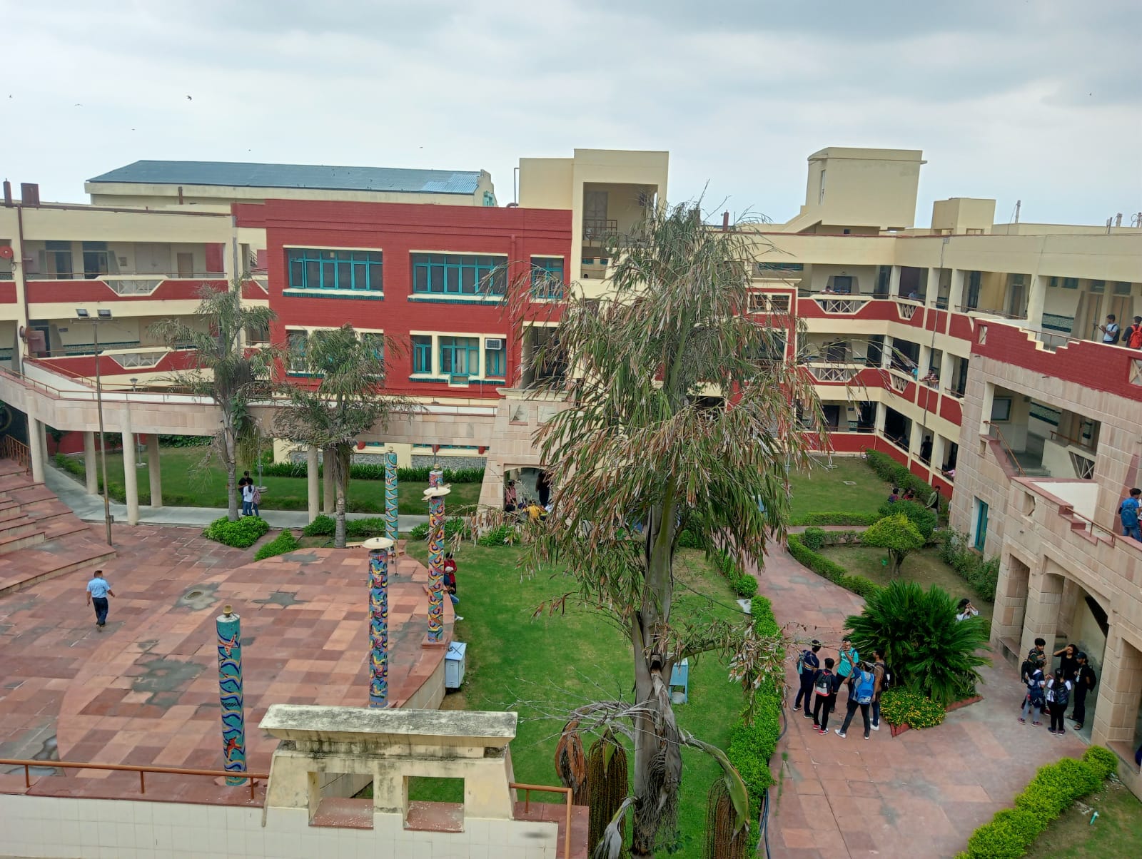 Keshav Mahavidyalaya - campus