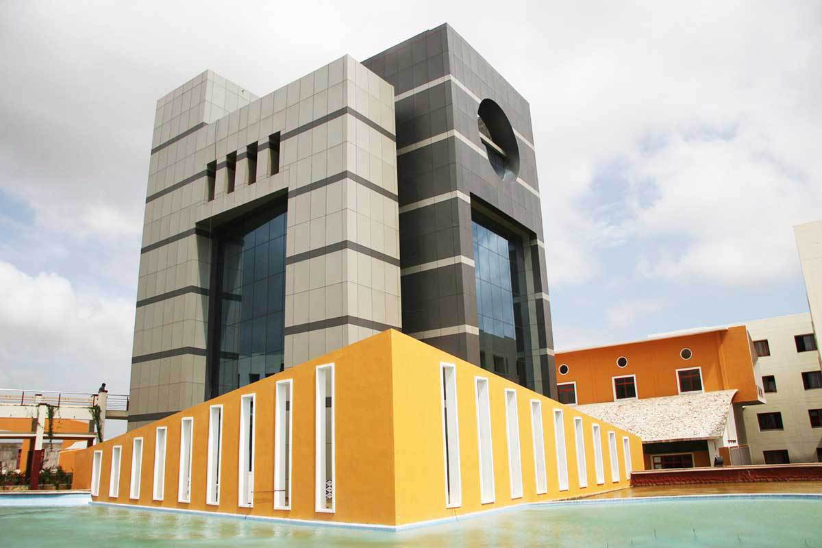 KIIT School of Management - library