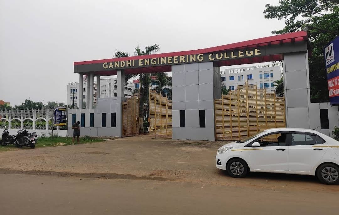 Gandhi Engineering College - entrance