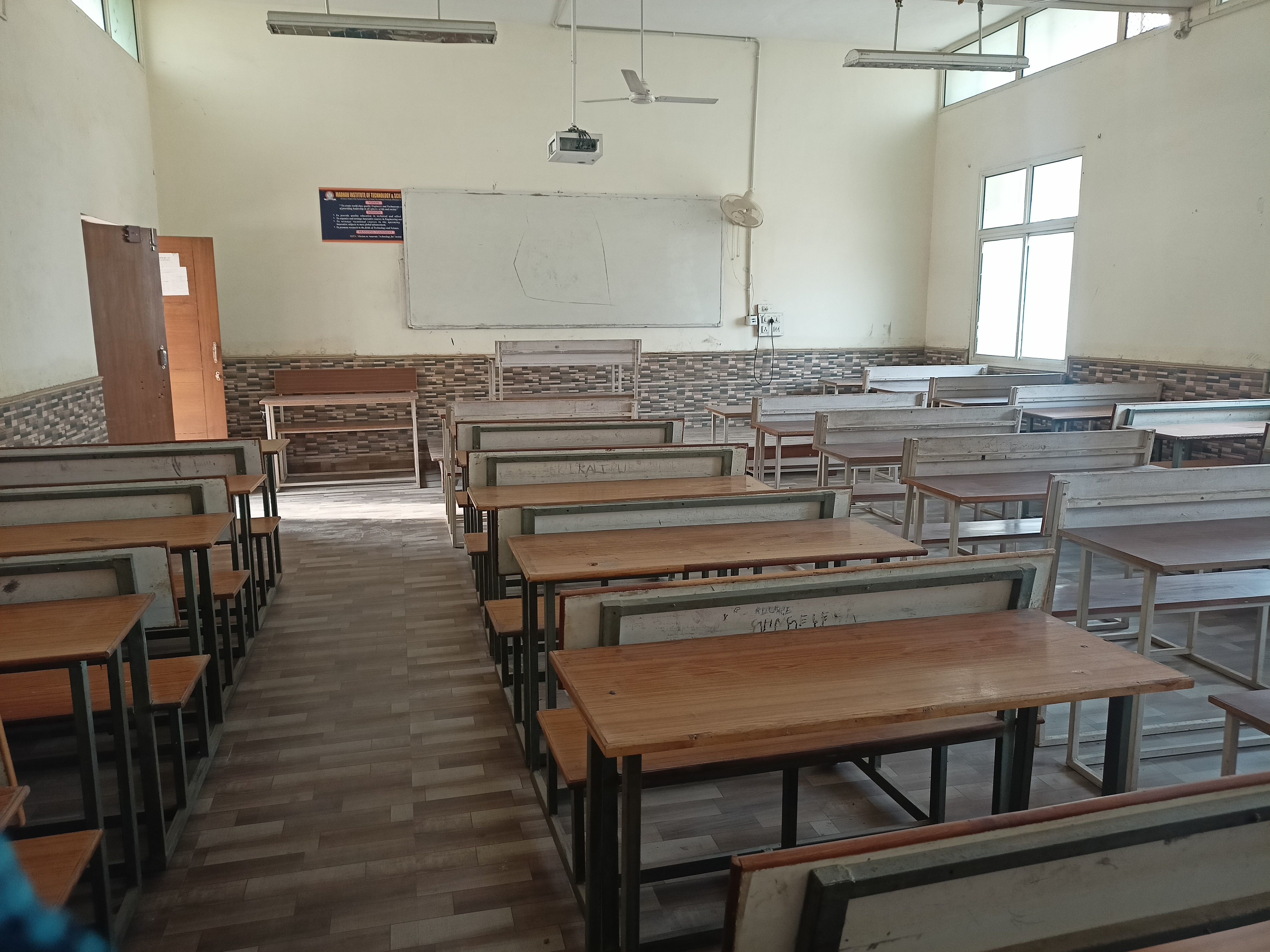 Madhav Institute of Technology and Science - classroom