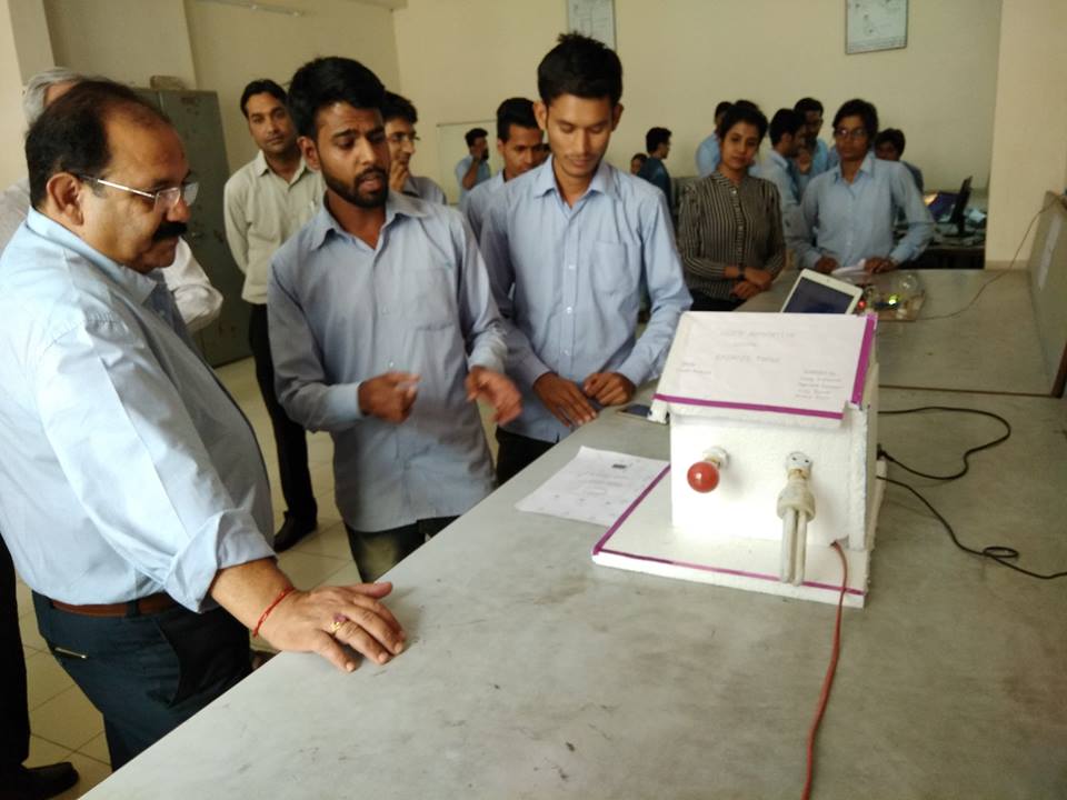 Maharishi Arvind Institute of Engineering and Technology - labs