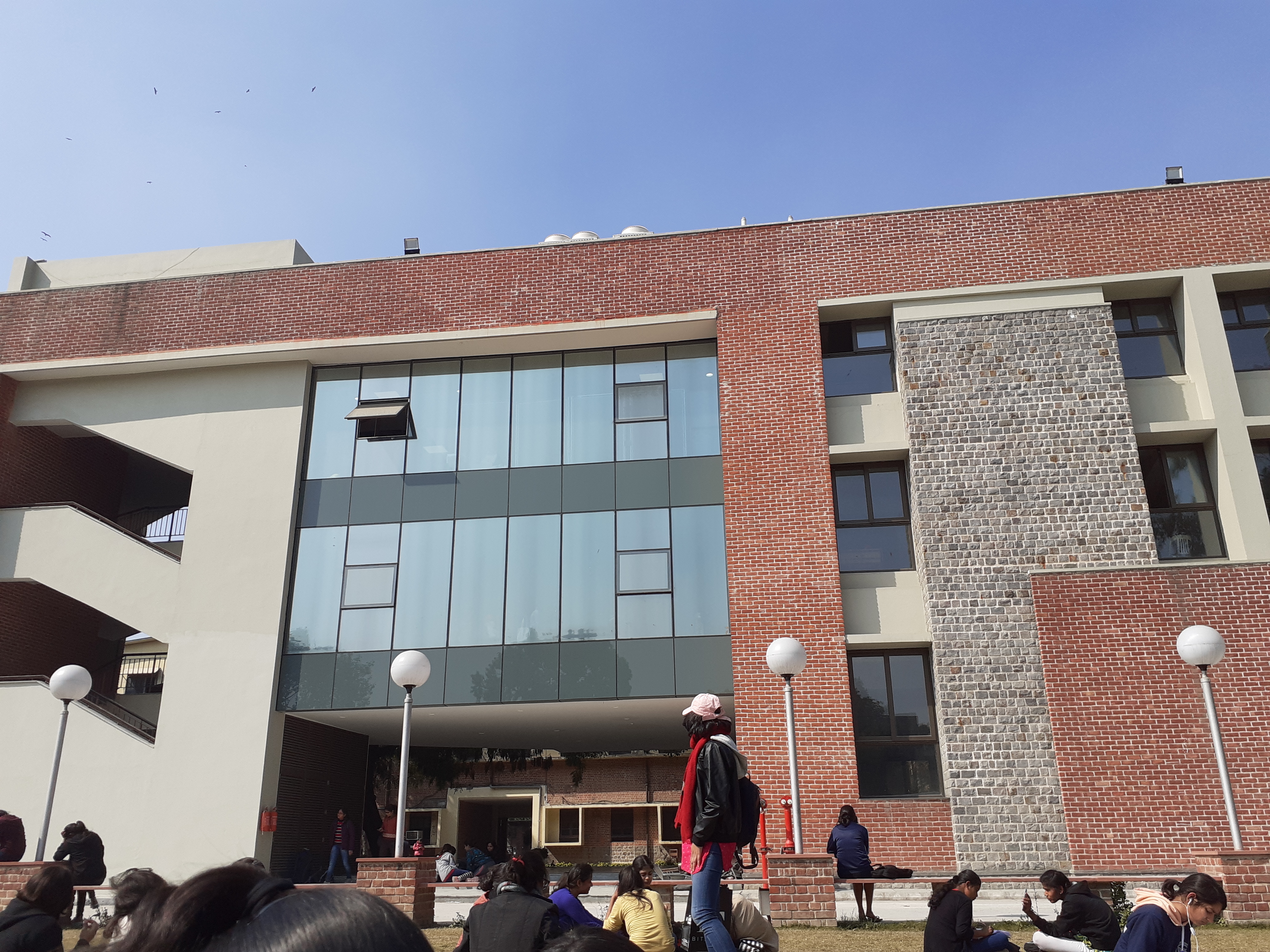 Miranda House New Delhi - campus