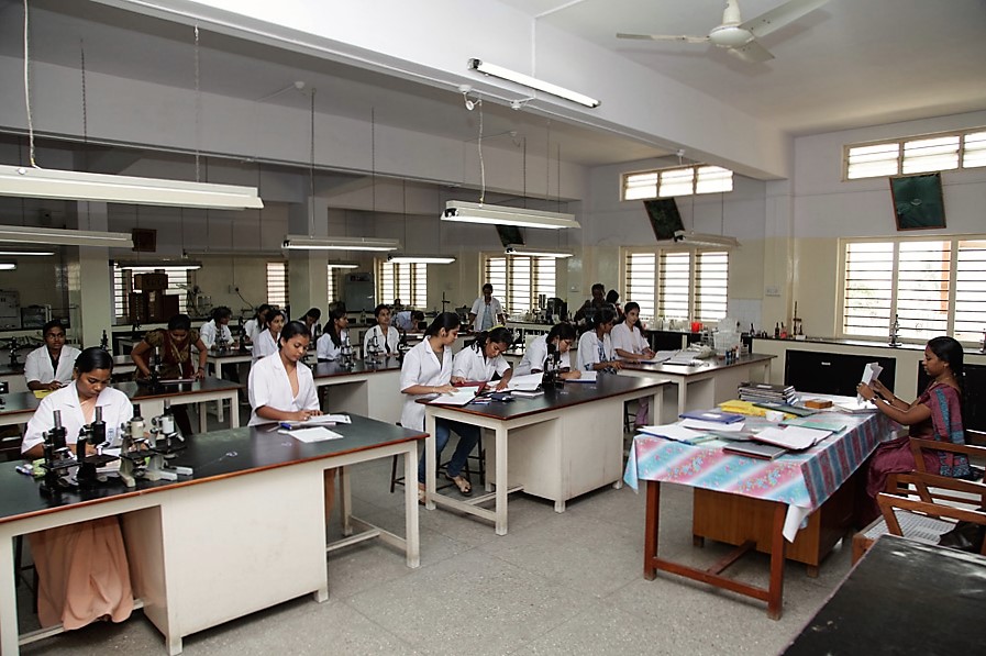 Mount Carmel College - labs