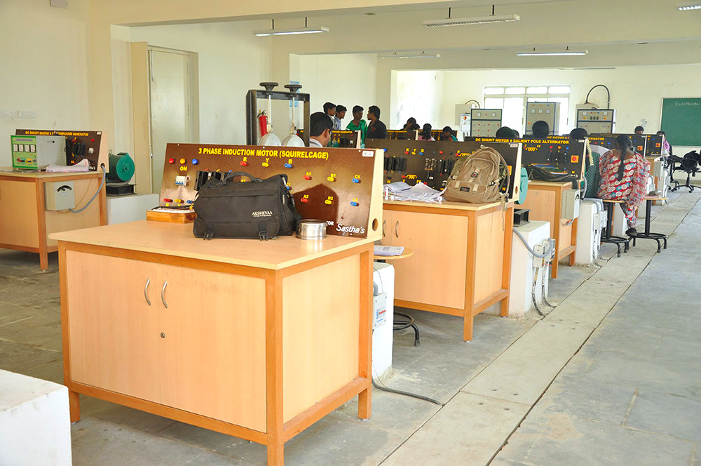 PERI Institute of Technology - labs