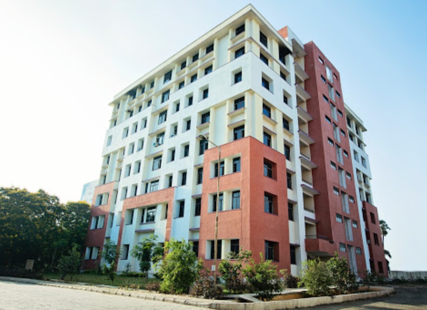 Rajalakshmi Engineering College - campus