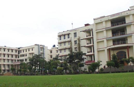 Rajasthan Pharmacy College - campus