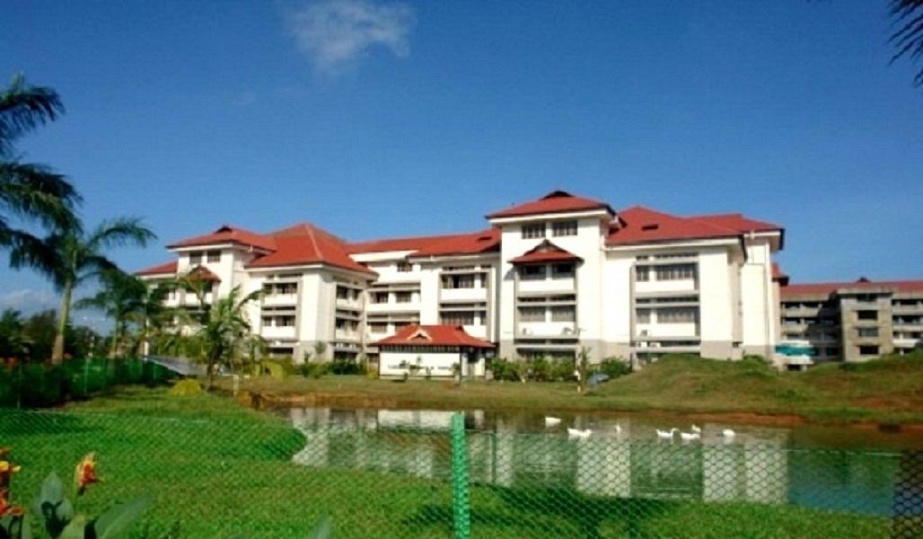 RSET - Rajagiri School of Engineering and Technology - campus