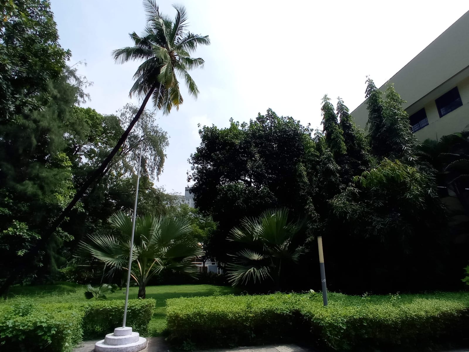 Sardar Patel Institute of Technology - campus