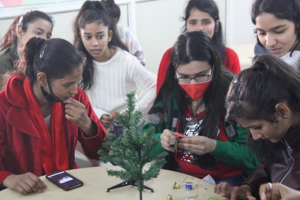 Satyam Fashion Institute - students