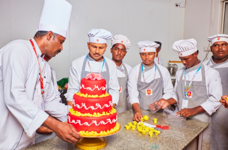 Chennais Amirta - students