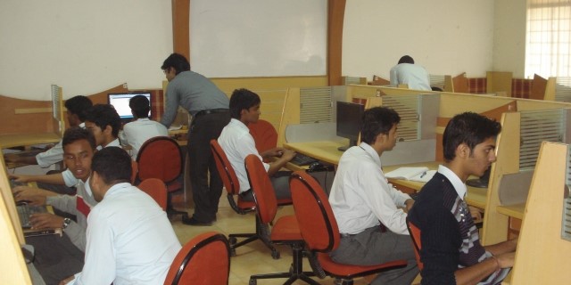 Army Institute of Technology - labs