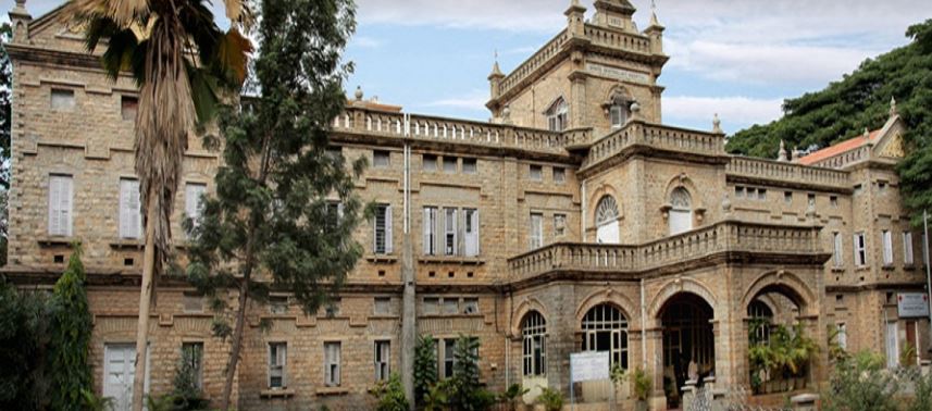 Bangalore Medical College and Research Institute - campus