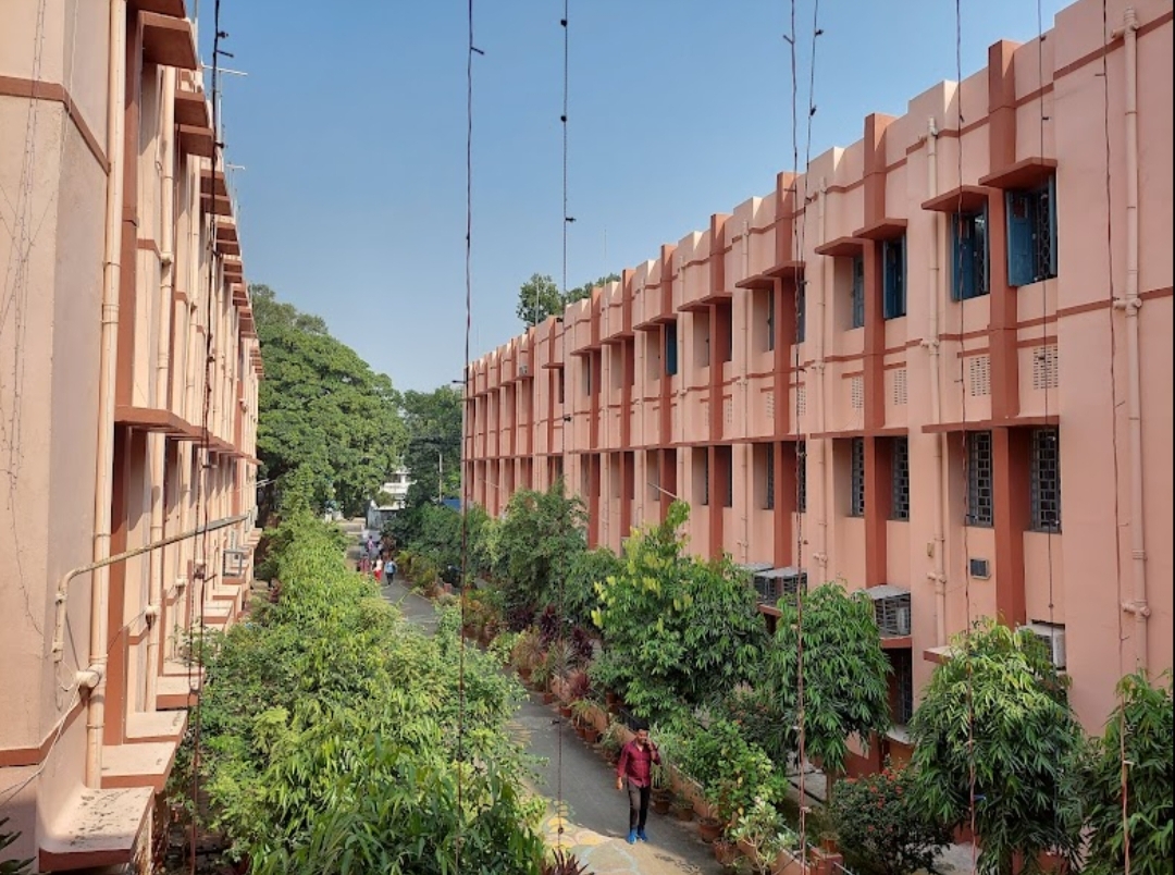 Barrackpore Rastraguru Surendranath College - campus