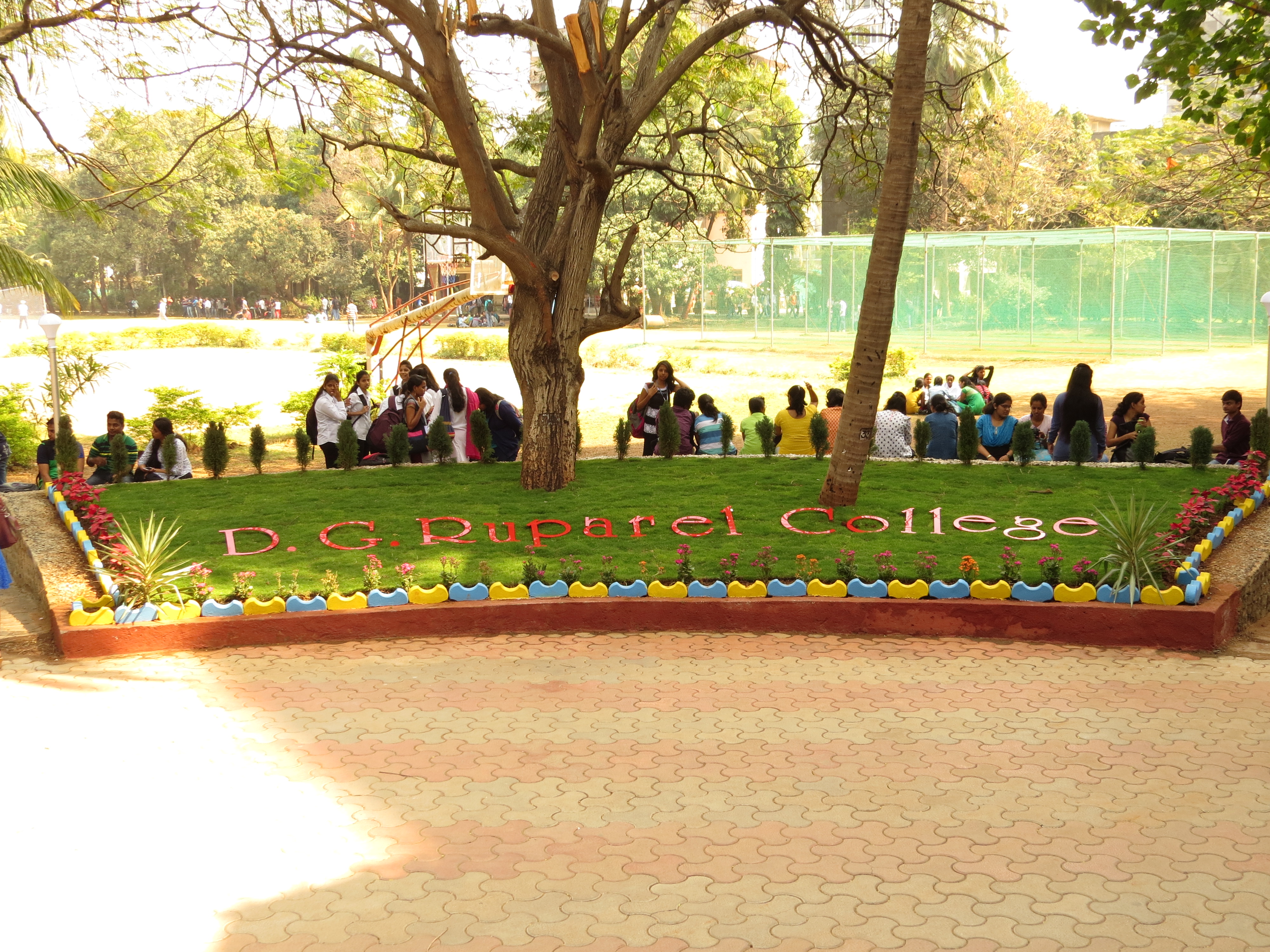 Ruparel College - campus