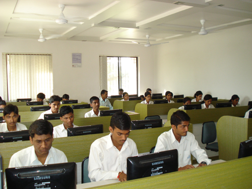 Tuljaram Chaturchand College of Arts, Science & Commerce - labs