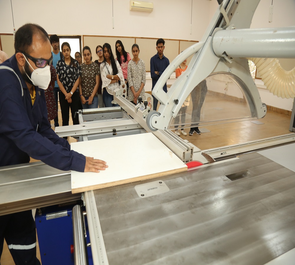Unitedworld Institute of Design - labs