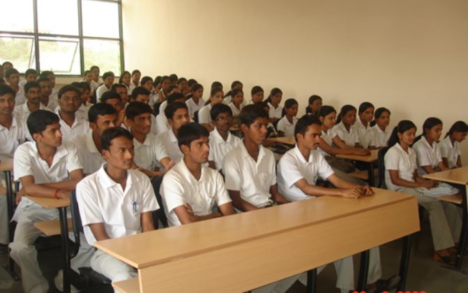 Vidya Pratishthan's Institute of Information Technology - classroom