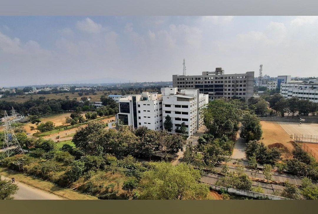 Vidyavardhaka College of Engineering - campus