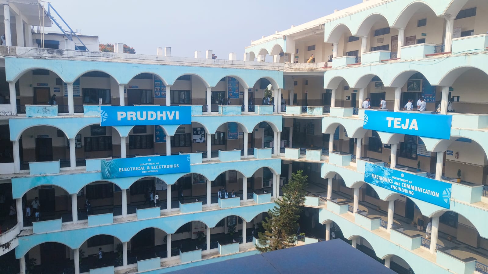 Vignan's Institute of Information Technology - campus