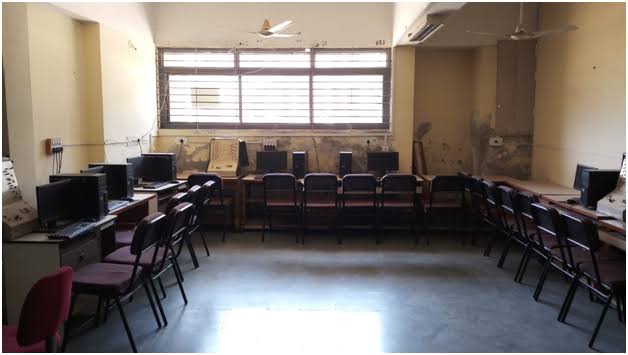 Vishwakarma Government Engineering College - labs