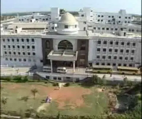 Vydehi Institute of Medical Sciences and Research Centre - campus