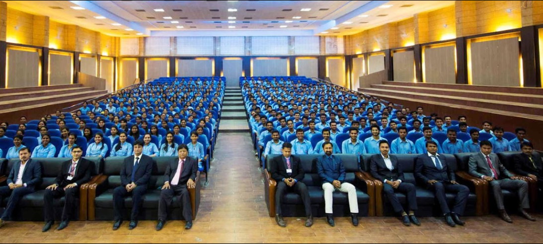 Yeshwantrao Chavan College of Engineering, Nagar Yuwak Shikshan Sanstha - auditorium