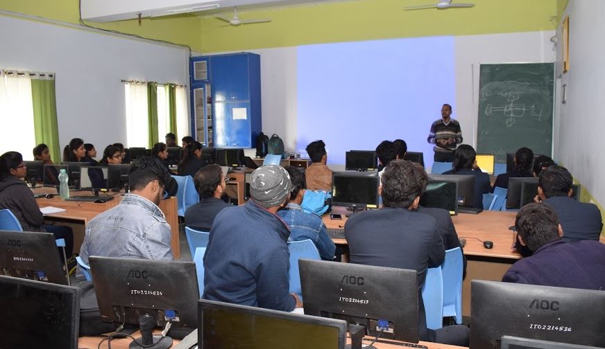 AKS University - labs
