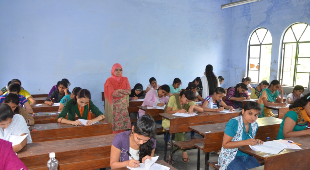 Aligarh Muslim University (AMU) - classroom