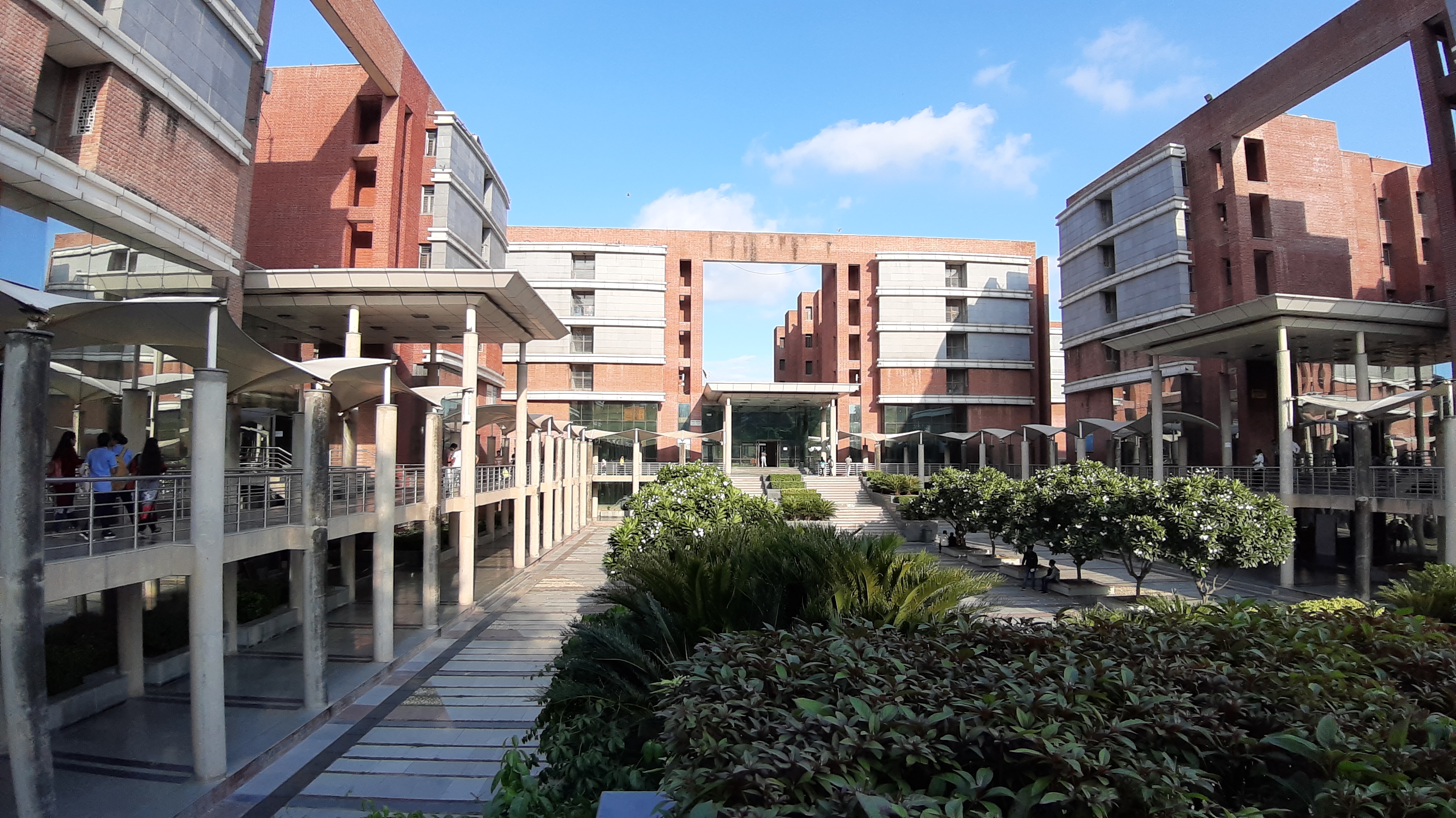 Amity University Gurgaon - campus