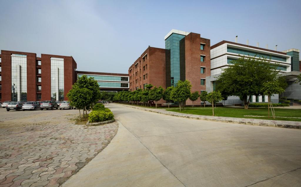 Amity University Gurgaon - campus
