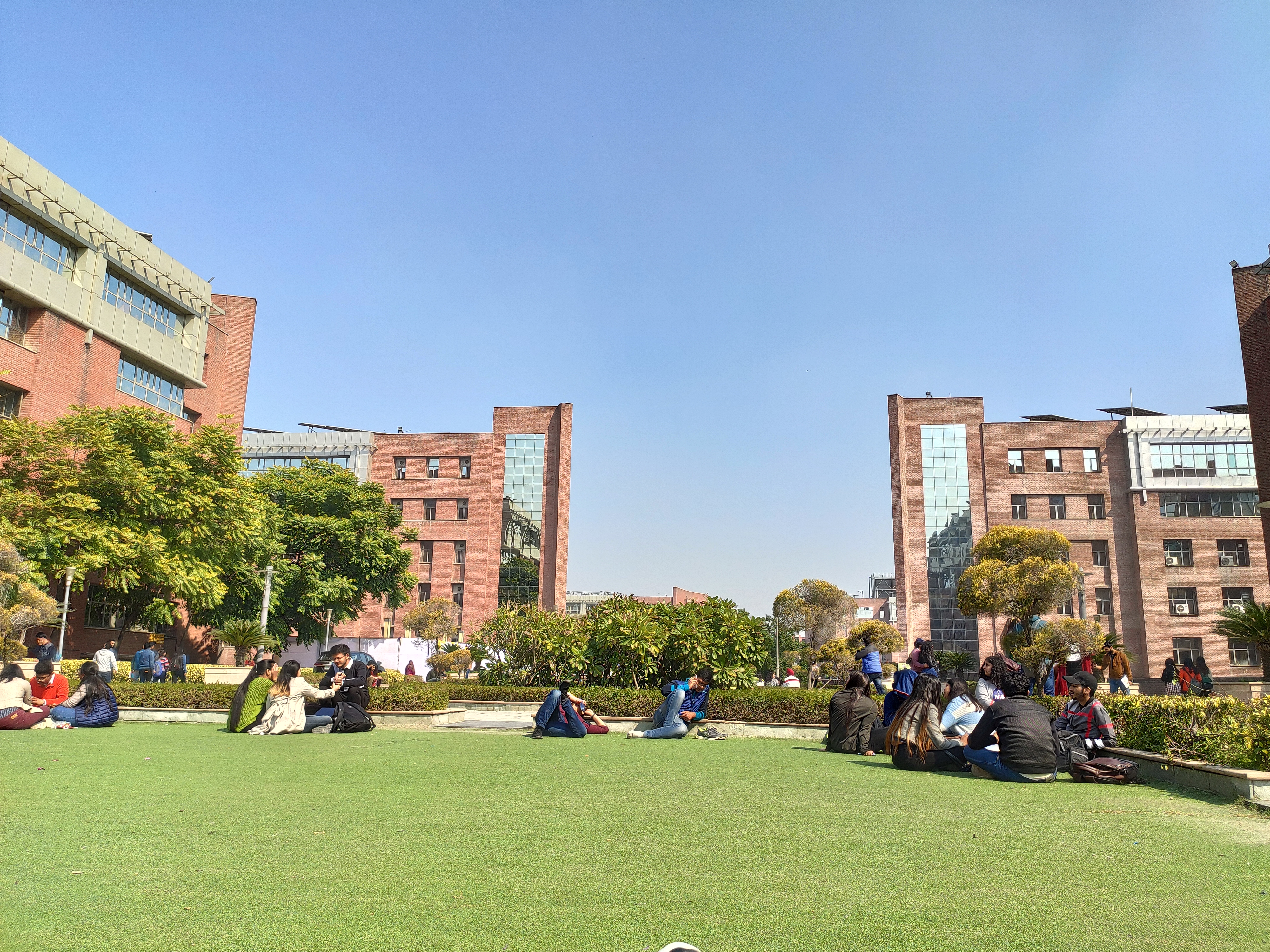 Amity University Noida - campus