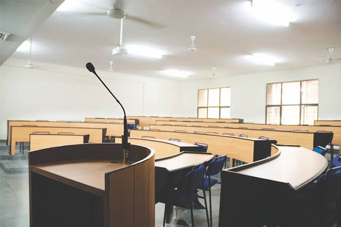 Amity University Noida - classroom