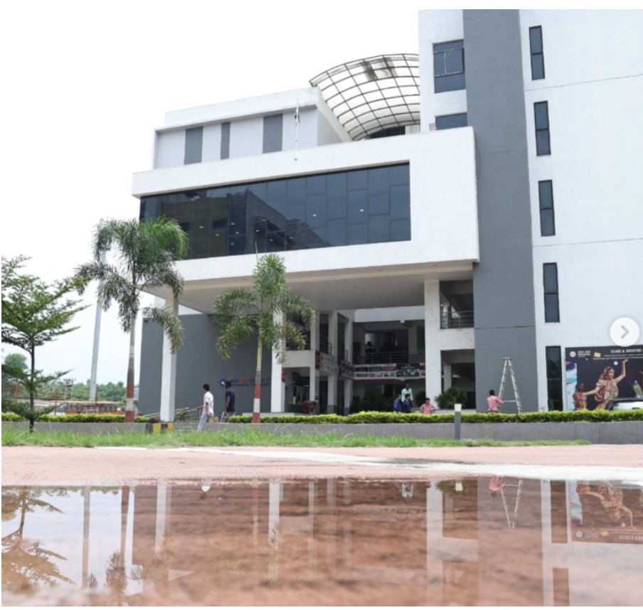Arka Jain University - campus