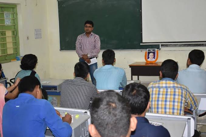 BCKV - Bidhan Chandra Krishi Viswavidyalaya - classroom