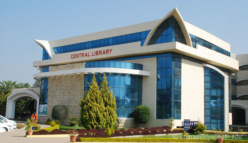 Bharati Vidyapeeth - library