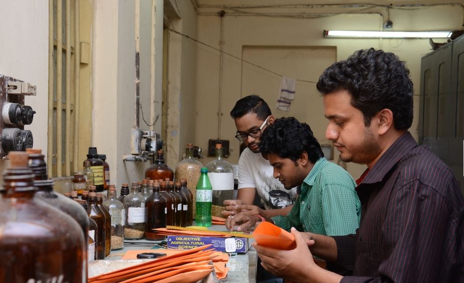 Calcutta University (University of Calcutta) - labs