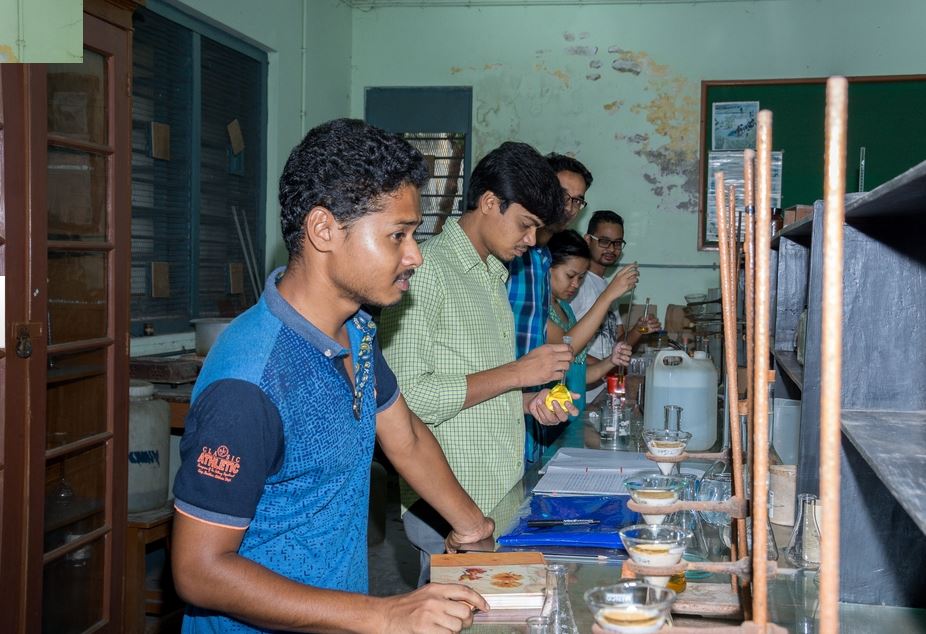 Calcutta University (University of Calcutta) - labs