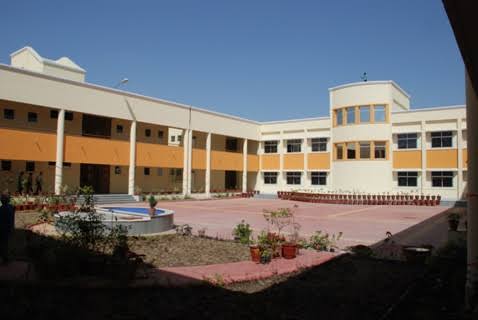 Devi Ahilya Vishwavidyalaya - campus